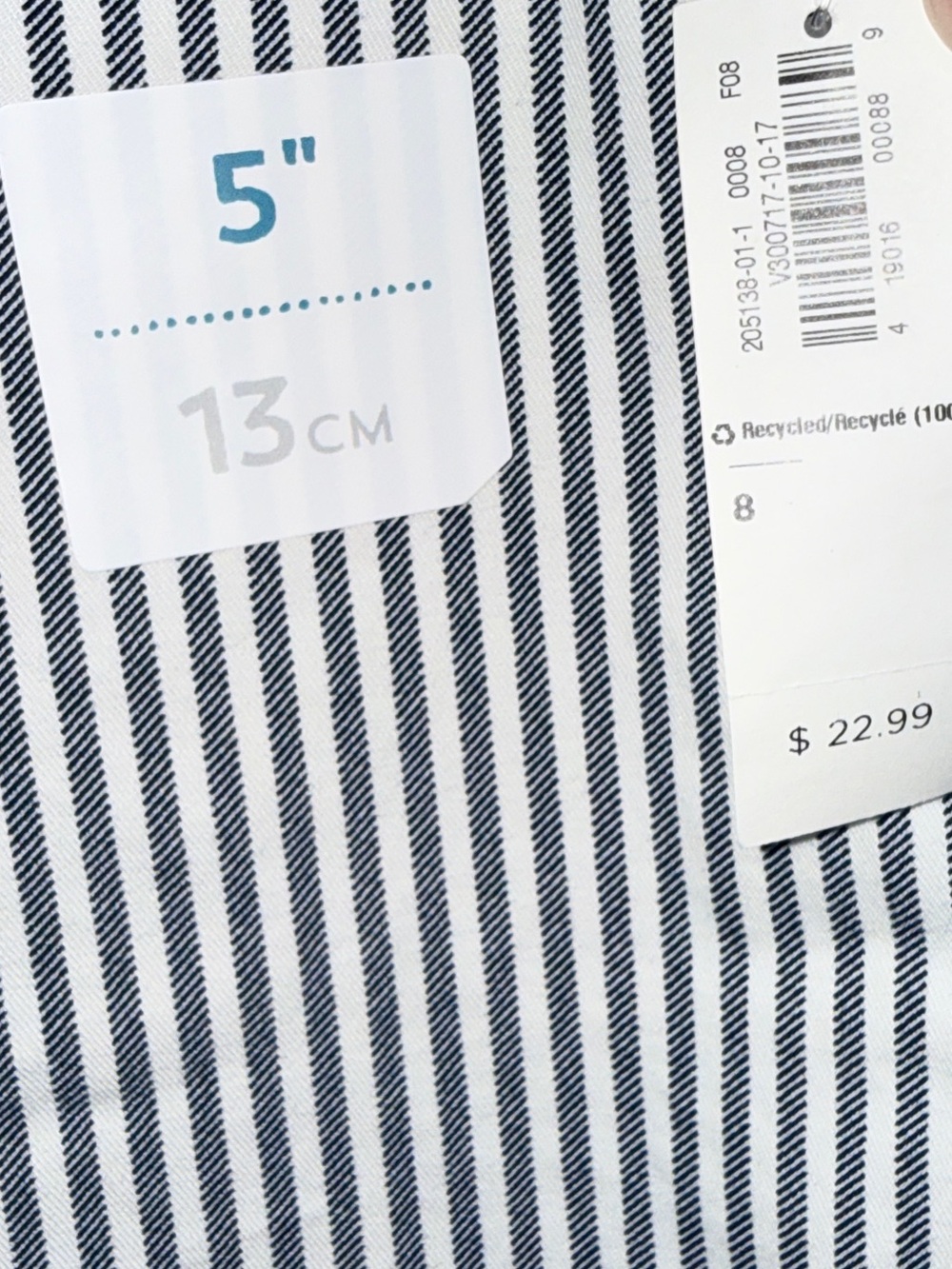 NWT Old Navy Women’s Bermuda Striped Shorts - Navy & White-8 - Picture 10 of 10
